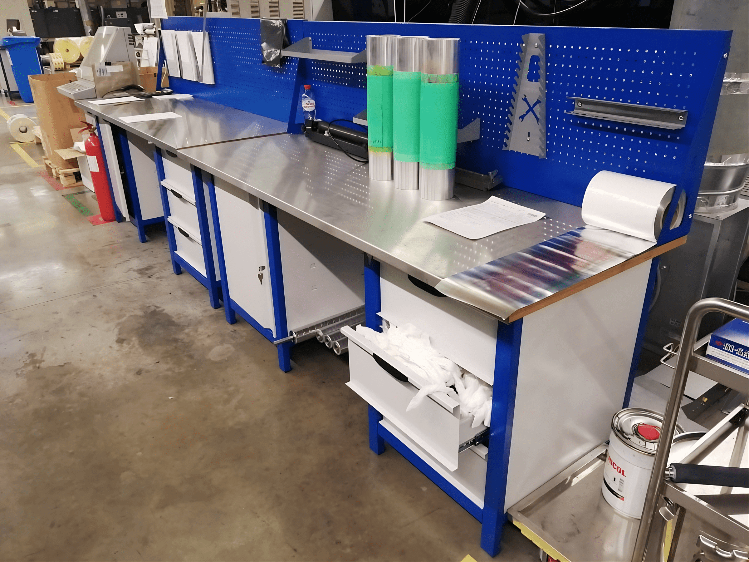 Установили на производство верстаки 22 серии